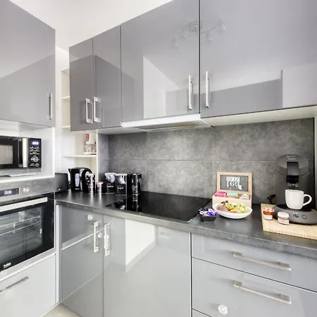 Апартаменты De Standing Proche Du Centre-ville Альфорвилль