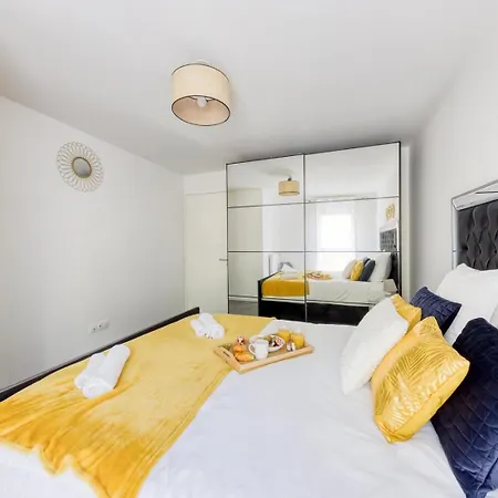 De Standing Proche Du Centre-ville Альфорвилль